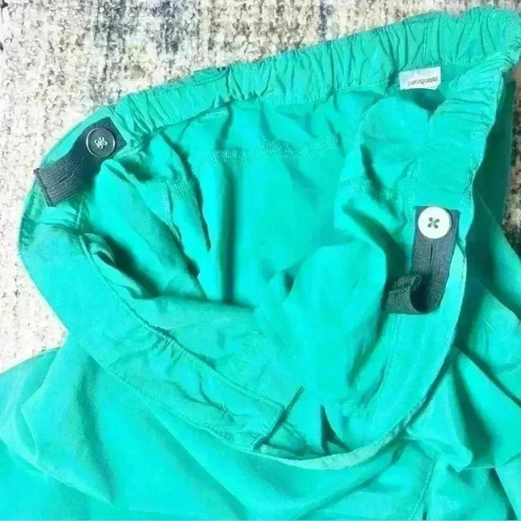 Patagonia Girls Green Bermuda Capri’s Size XXL 16/18 - Picture 11 of 13